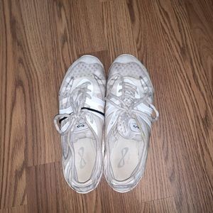 NFINITY Vengeance Cheer Shoes,Women’s Size 9.5